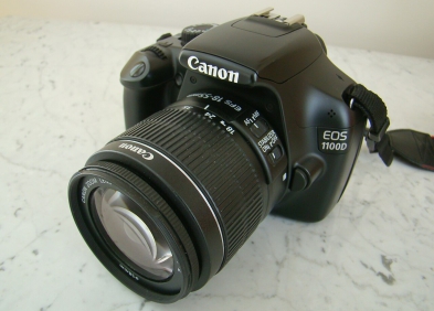 Canon 1100D ra đời năm nào? Cùng nhìn lại chiếc DSLR huyền thoại