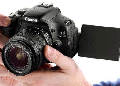 Canon 600D có wifi không? Cách kết nối và chia sẻ ảnh nhanh chóng