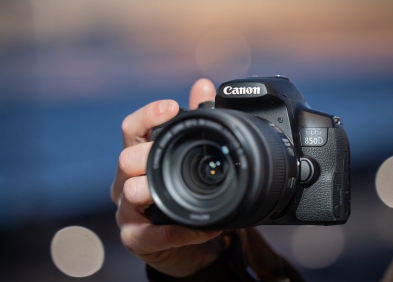 Canon 850D thông số chi tiết: Đánh giá tổng quan