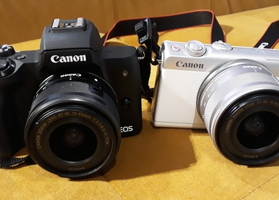 So sánh Canon M50 vs Canon M100 cho người mới