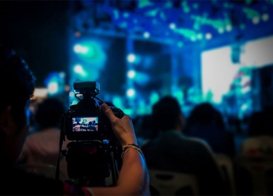 Chụp sự kiện nên dùng lens nào? Gợi ý ống kính lý tưởng