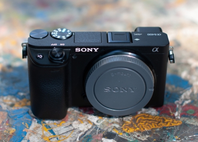 Đánh giá Sony A6400: Chiếc máy ảnh này phù hợp cho những ai?