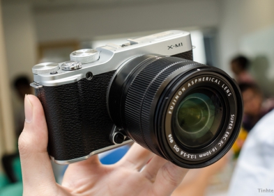 Fujifilm XM1 ra mắt năm nào? Đánh giá tổng quan