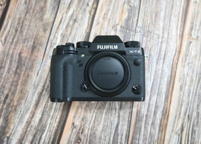 Fujifilm XT2 ra mắt năm nào? Tại sao vẫn lôi cuốn người dùng?