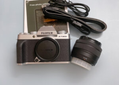 Giá Fujifilm XT200 Cũ: Tìm Hiểu Mức Giá Và Lý Do Nên Mua Máy Ảnh Cũ