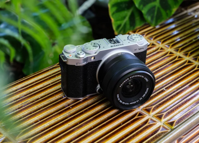 Review Fujifilm XM5: Vì sao máy ảnh này lại "hot" đến vậy?