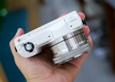 Sony A5000 Cũ: Có nên mua và sử dụng model này?
