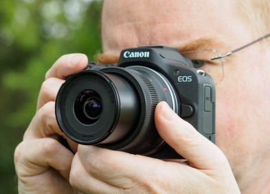 So sánh Sony A6400 vs Canon R50: Đâu là lựa chọn phù hợp hơn?