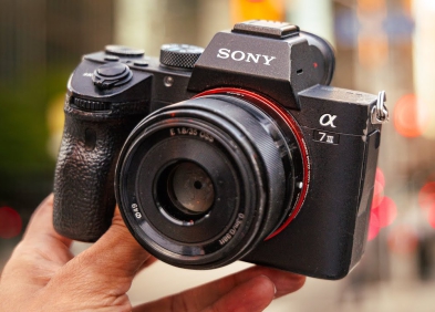Đánh giá Sony A73: Còn tốt ở năm 2025?