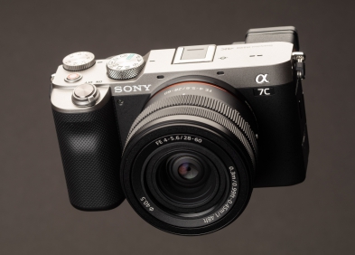 Sony A7C ra mắt năm nào? Có còn đáng mua hay không?